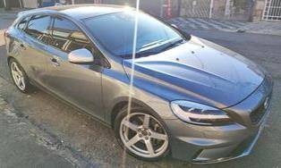 VOLVO V40 2.0 T5 R-DESIGN GASOLINA 4P AUTOMÁTICO VOLVO V40 2.0 T5 R-DESIGN GASOLINA 4P AUTOMÁTICO